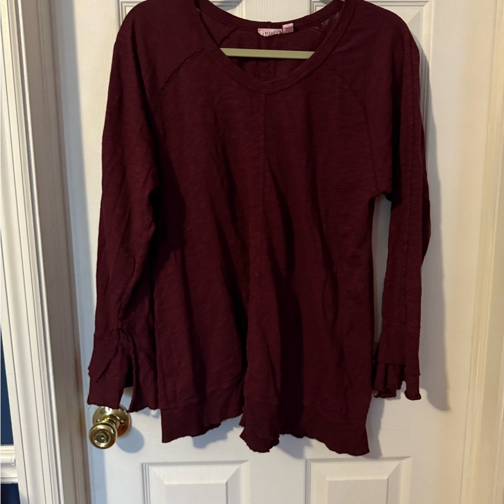 Wilt distressed asymmetrical Burgundy longsleeve tee. EUC